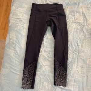 Lulu Lemon 3/4 tights. Worn once.